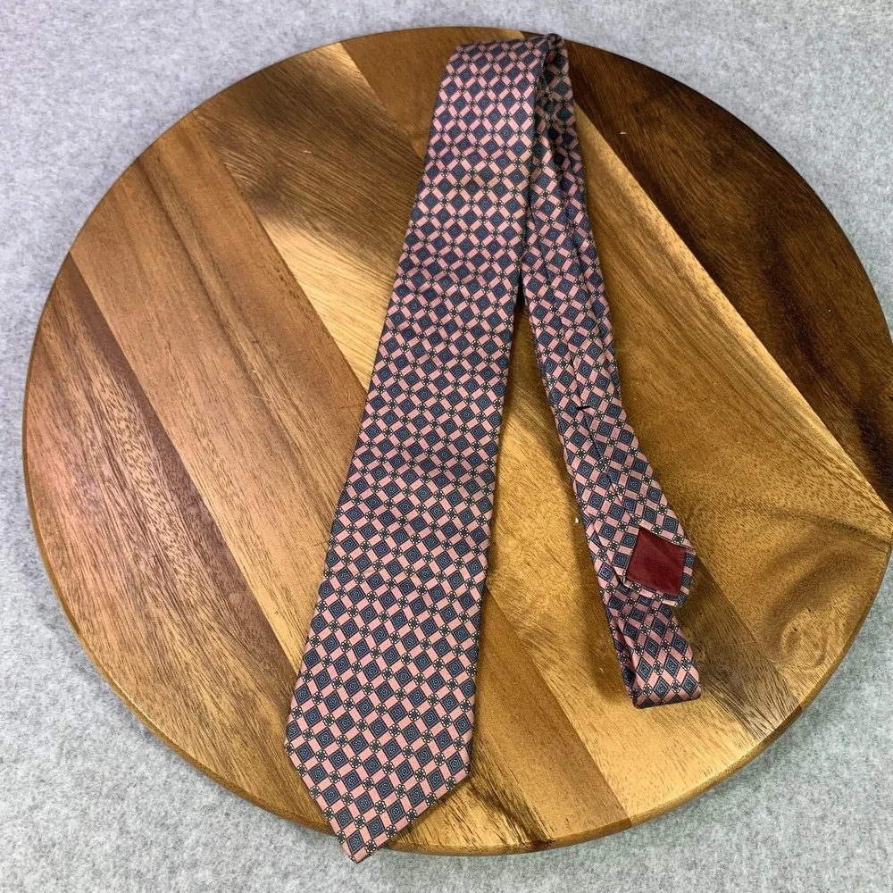 Yves Saint Laurent Tie Mens Pink Blue Silk Geometric Diamond Pattern‎ Made USA